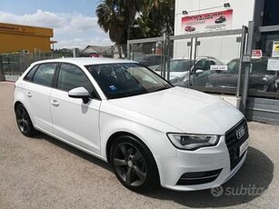 AUDI - A3 Sportback - 1.6 TDI S tronic Ambition -