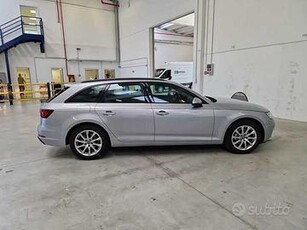 AUDI A4 AVANT 2.0 40 TDI QUATTRO BUSINESS S TRONIC