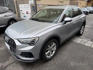 Audi Q3 2.0 TDI 150 CV S tronic Business