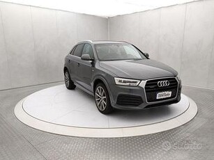 Audi Q3 2.0 TFSI 220 CV quattro S tronic Spor...