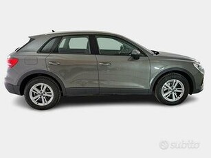 AUDI Q3 35 TDI S tronic Business