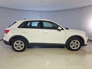 AUDI Q3 35 TDI S tronic Business