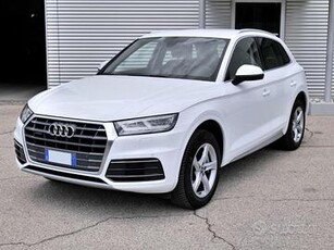 AUDI Q5 2.0 (40) Tdi Quattro 190cv S-tr. Busines