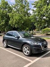 Audi Q5 S line 2.0 TDI Quattro