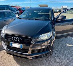 Audi Q7 3.0 V6 TDI 233CV quattro tiptronic 7 posti