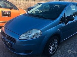 FIAT GRANDE PUNTO Benzina 1.2 X NEOPATENTATI -in S