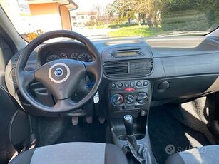 FIAT PUNTO 1.3 MJT UNICO PROPRIETARIO MOLTO BELLA