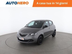 Lancia Ypsilon 1.0 FireFly 5 porte S&S Hybrid Ecochic Silver Usate