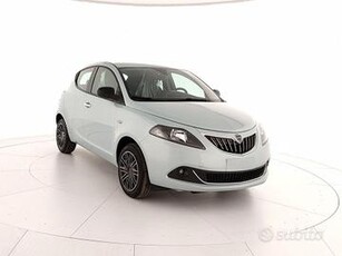 Lancia Ypsilon 1.0 FireFly 5 porte S&S Hybryd Gold