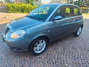 Lancia Ypsilon 1.2 Oro Plus