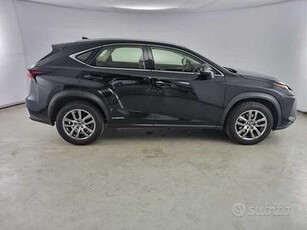 LEXUS NX 300h Hybrid Executive 4WD Autom.