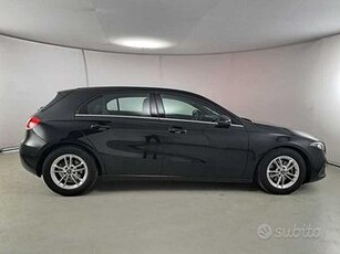 MERCEDES-BENZ A 180 d Automatic Business Extra 5 P