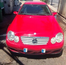 Mercedes-Benz Clase C 2004