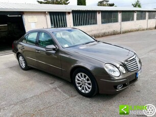 MERCEDES-BENZ E 220 CDI cat EVO Avantgarde - UNICO PROPRIETARIO Usata