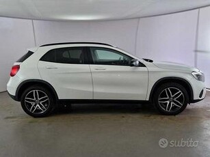 MERCEDES-BENZ GLA 200 d Automatic Business