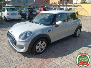 MINI Cooper 1.5 5 porte Benzina