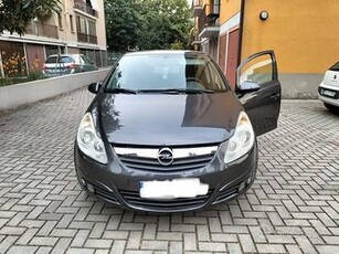 Opel Corsa 1.2 gpl ok neopatentati