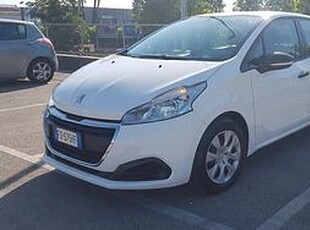 Peugeot 208 1.6 HDi 75 Cv5 porte 6/2016