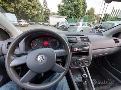 Usato 2004 VW Golf V 1.9 Diesel 105 CV (3.000 €)