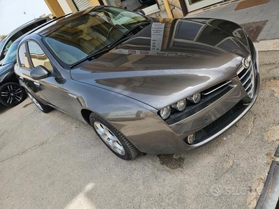 Usato 2010 Alfa Romeo 159 1.8 Benzin 140 CV (6.900 €)