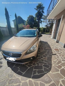 Usato 2013 Volvo V40 CC 2.0 Diesel 150 CV (10.200 €)