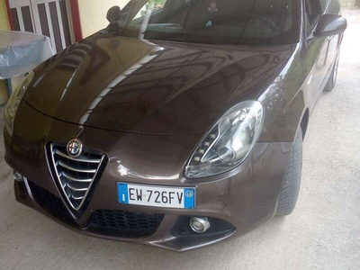 Usato 2014 Alfa Romeo Giulietta 1.6 Diesel 105 CV (6.000 €)