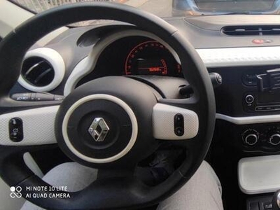 Usato 2015 Renault Twingo 1.0 Benzin 69 CV (8.250 €)