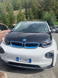 Usato 2017 BMW i3 0.6 El_Benzin 102 CV (19.900 €)