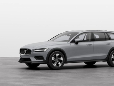 Volvo V60 Cross Country B4