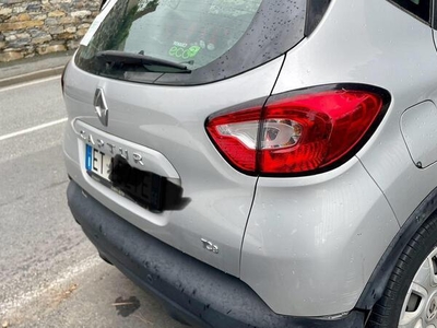 Usato 2013 Renault Captur 0.9 Benzin 90 CV (8.500 €)