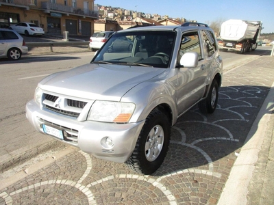 Mitsubishi Pajero 2.5 TD