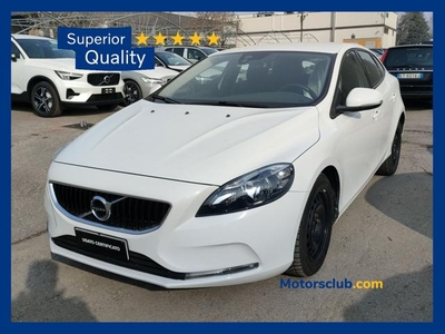 2016 VOLVO V40