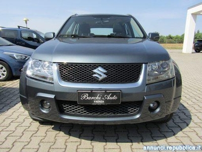 Suzuki Grand Vitara 1.9 DDiS 5 porte Executive+GANCIO TRAINO+ridotte Faenza