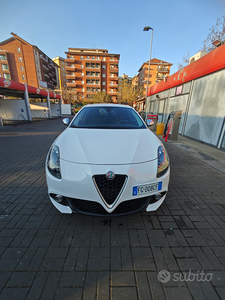 Alfa Romeo Giulietta semi nuova