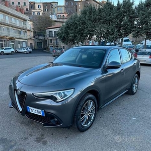 Alfa Romeo Stelvio 2.2 Turbodiesel 210 CV AT8 Q4 B