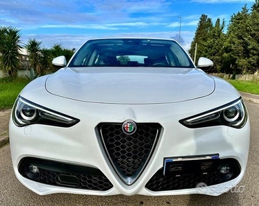 Alfa Romeo Stelvio executive