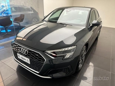 AUDI A3 35 TFSI S tronic Business