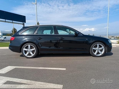 AUDI A4 4ª serie 2.0 TDI S-LINE TETTO APRIBILE