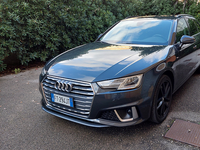 Audi A4 avant S-TRONIC black edition perfetta