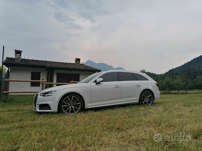 Audi a4 quattro 190cv s-line