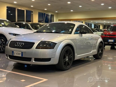 Audi TT Coupé 1.8 T 20V 225 CV quattro