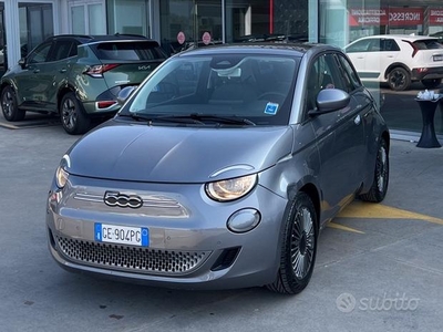 FIAT 500e - 500e 42 kWh La Prima