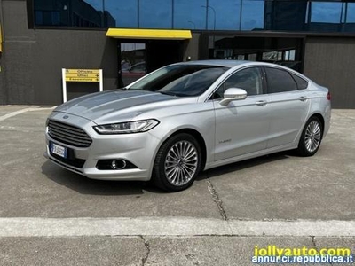 Ford Mondeo Full Hybrid 2.0 187 CV eCVT 4 porte Titanium Busin Cremosano