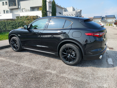 Stelvio 190cv Q4 2.2