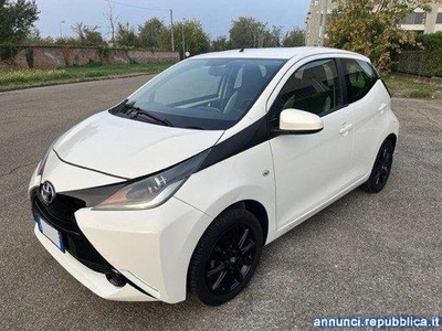 TOYOTA - Aygo - 1.0 VVT-i 69 CV 5 porte NEOPATENTATI