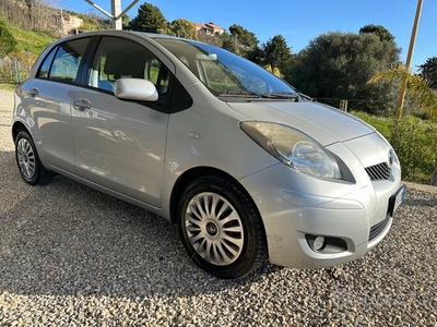 Toyota Yaris 1.4 D-4D 90 Cv DPF 5 porte Now