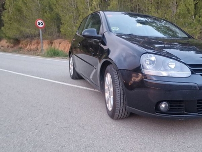 Volkswagen Golf 2005