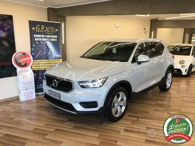 VOLVO XC40 D3 Geartronic Momentum Pro