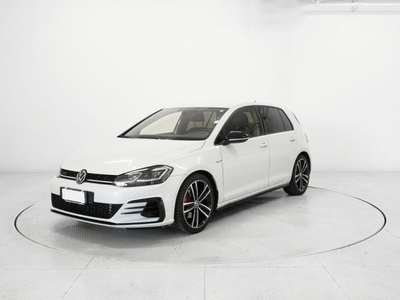 2018 VOLKSWAGEN Golf