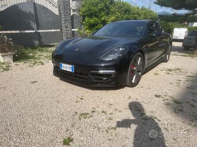 Porsche Panamera 4.0 GTS Sport Turismo